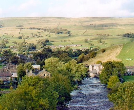 This walk in the Yorkshire Dales is an upland area of the Pennines in Northern England. It follows an path up near the River Bain. It leads you along to Gilledge woodland which is a haven for wildlife.