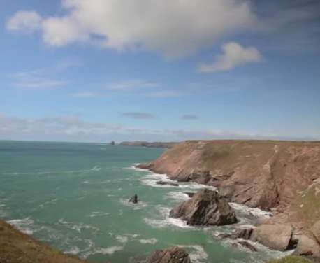 National Trust Marloes Peninsula Walk is a 5-mile beautiful walk along the coastline, encompassing cliff edge, heathland and vast ocean views. It is a great family walk and can be accessed throughout the year. There is parking with toilet facilities along the way.