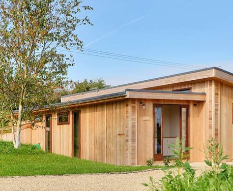 Rutland Retreats brings you a rare chance to stay in contemporary and stylish self catering accommodation close to Rutland Water with a host of activities on your doorstep.