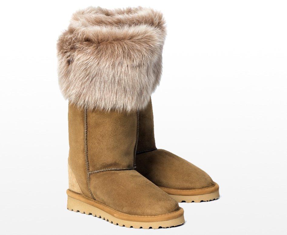 Our most glamorous sheepskin boots are deeply cuffed in luxurious Toscana – characterised by its long, super-soft wool. This handmade calf-length style is finished with double-stitched seams, leather binding and a brass, branded heel plate for extra style.

 	Height: 29cm
 	100% sheepskin
 	Made in Great Britain
 	Sponge clean
 	Available in: Spice with Honey Top & Mocca Snow Tip