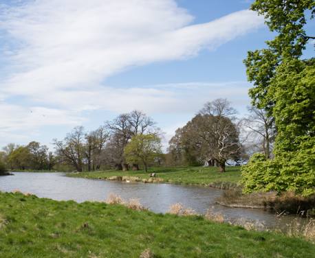 Take a stroll through this beautiful ‘Capability’ Brown-inspired landscape at any time of year, along mown grassy paths that are suitable for big-wheeled buggies. Shakespeare’s Avon and the lake offer plenty of wildlife-spotting opportunities along the way.