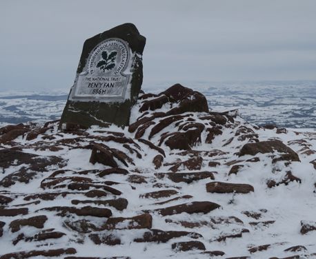 This short walking route gives easy access to the summit of Pen y Fan – the highest mountain in the Bannau Brycheiniog / Brecon Beacons and the whole of South Wales.