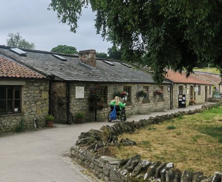 This accessible walk in the market town of Helmsley in the Yorkshire Dales has been visited by Debbie North, AccessTOG’s route planner.