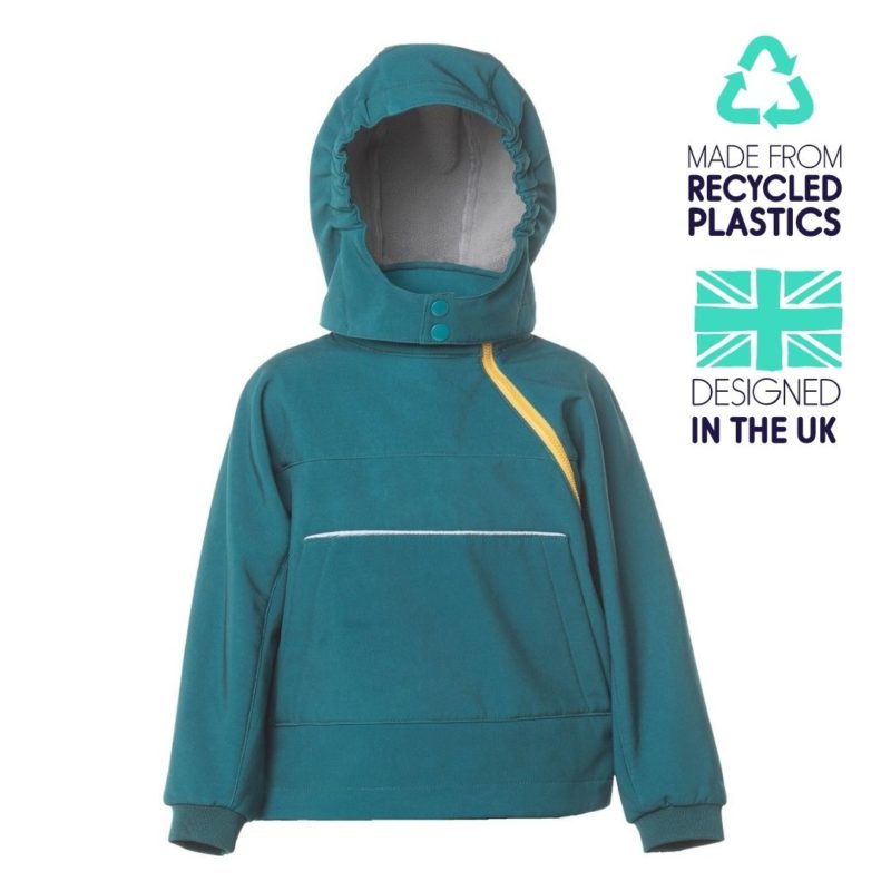 The new Kidunk hooded top features an asymmetric zip that slides to one side keeping it out of the way for play. The hood is removable and the collar is deep and soft for added protection. It had a large front pocket to keep little hands cosy and warm.

	Made from 100% recycled materials.
	Teflon EcoElite™ PFC free coated to resist water and stains for all-day play
	Comfy, super stretchy, breathable
	Tough outside, fleecy inside
	Removable hood
	Large ‘Nature pocket’ to keep hands extra warm!
	Tops and bottoms can zip together or be worn independently
	Machine wash & Tumble dry
	Available 1-8yrs 