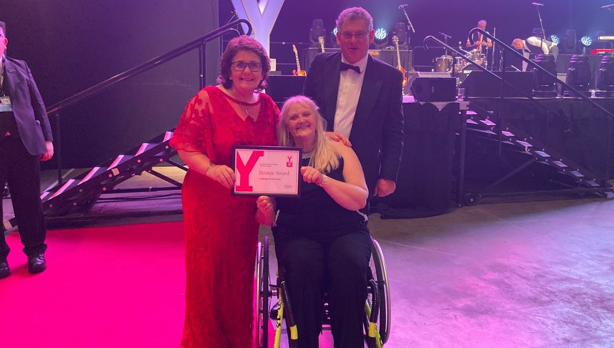 White-Rose-Awards-pic-8