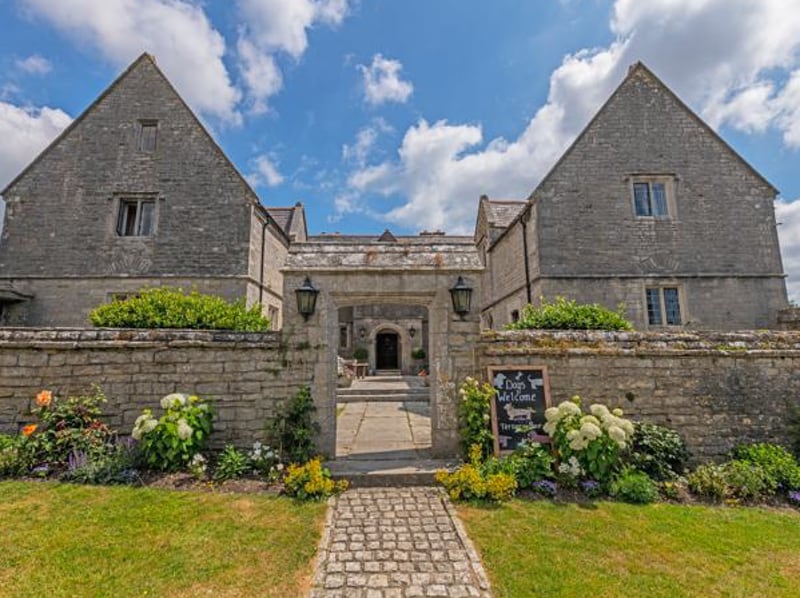 Mortons House Hotel
